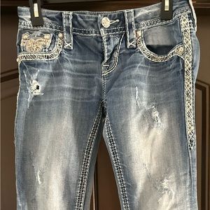 Rock Revival Betty Skinny Crop Jeans.   Size 26